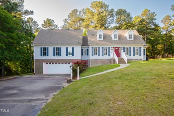 7405 Chickadee Ct, Sanford, NC 27332