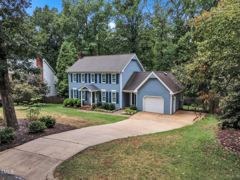 7405 Chippenham Ct, Raleigh, NC 27613