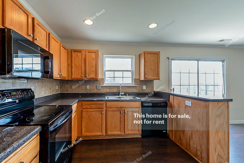 7405 Lowell Ridge Rd, Raleigh, NC 27616
