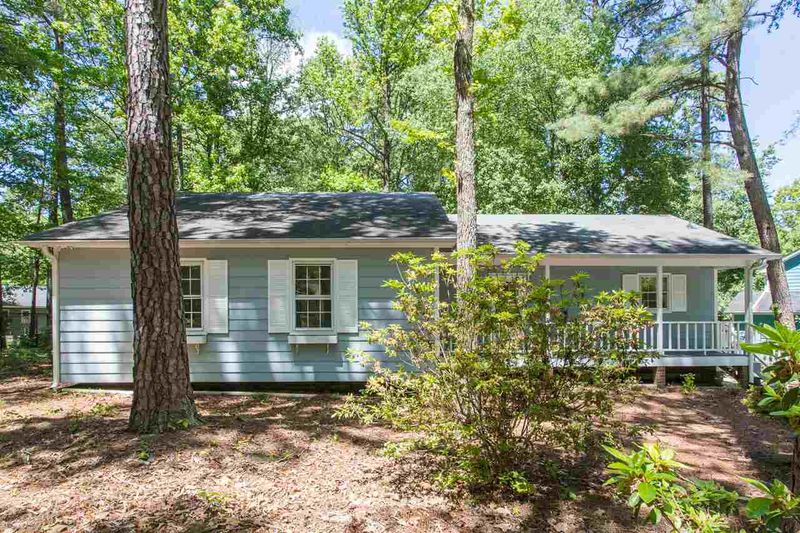 7405 Thorn Ridge Rd, Raleigh, NC 27613