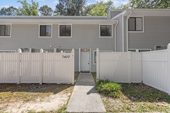 7407 Sandy Creek Dr, Raleigh, NC 27615