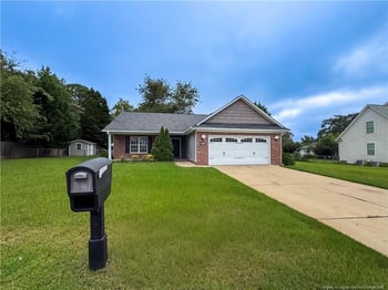 7408 Paxton Dr, Fayetteville, NC 28303