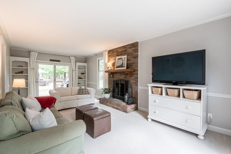 7408 Rolling Dale Ct, Raleigh, NC 27615