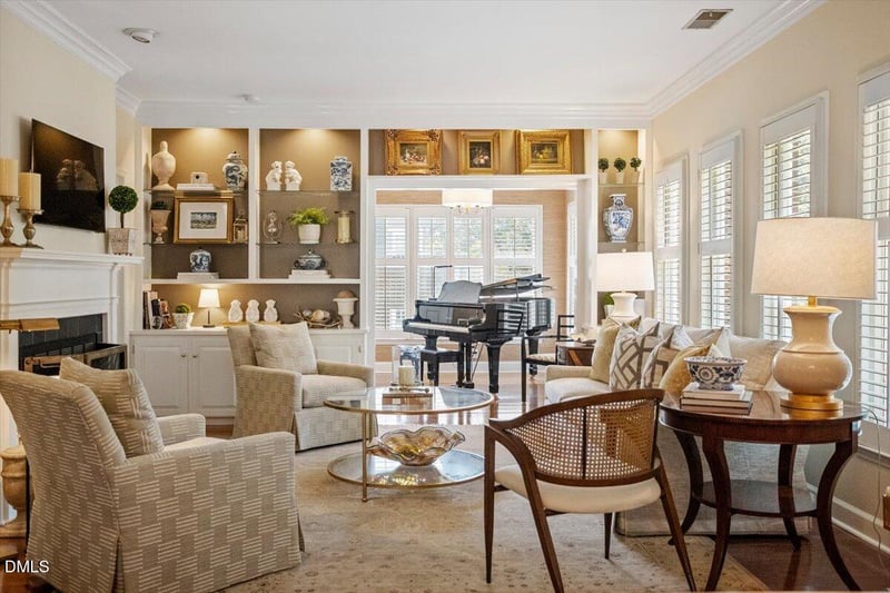 741 Bishops Park Dr #201, Raleigh, NC 27605