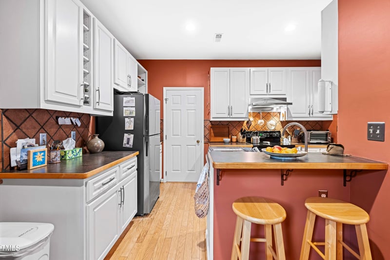 741 Bishops Park Dr #204, Raleigh, NC 27605