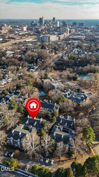 741 Bishops Park Dr #303, Raleigh, NC 27605