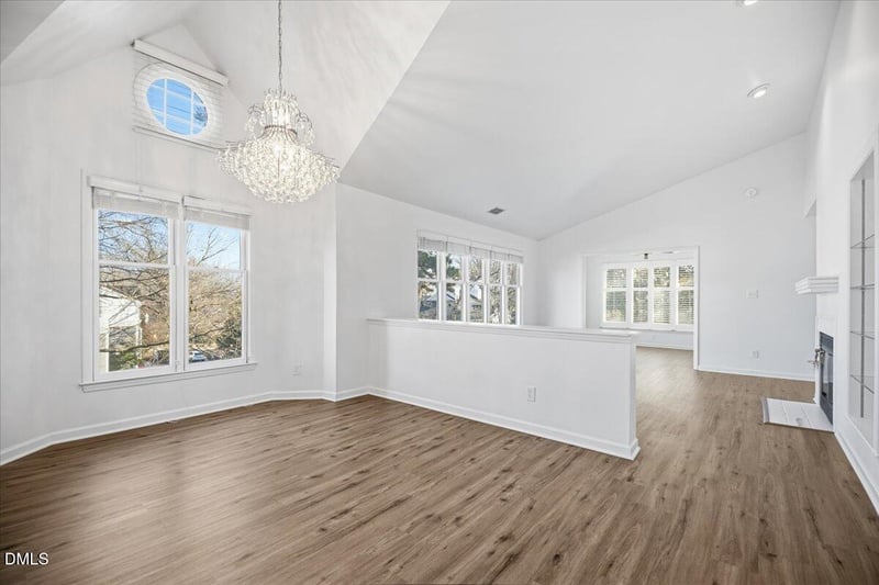 741 Bishops Park Dr #303, Raleigh, NC 27605