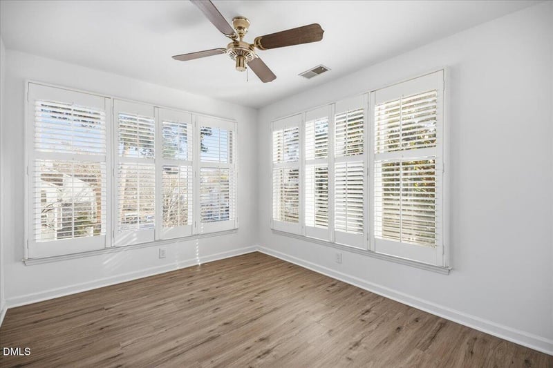 741 Bishops Park Dr #303, Raleigh, NC 27605