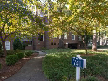 741 Bishops Park Dr #304, Raleigh, NC 27605