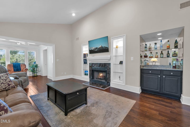 741 Bishops Park Dr #306, Raleigh, NC 27605