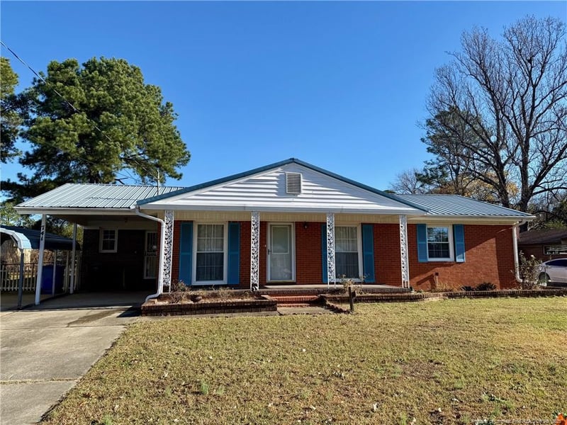 741 Newport Rd, Fayetteville, NC 28314