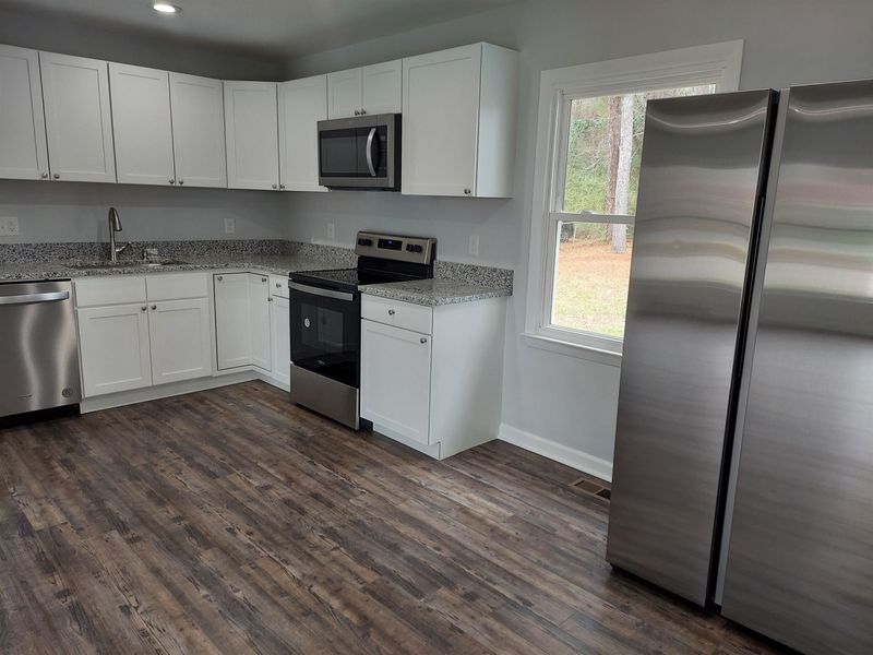 741 Queens Ave, Dunn, NC 28334