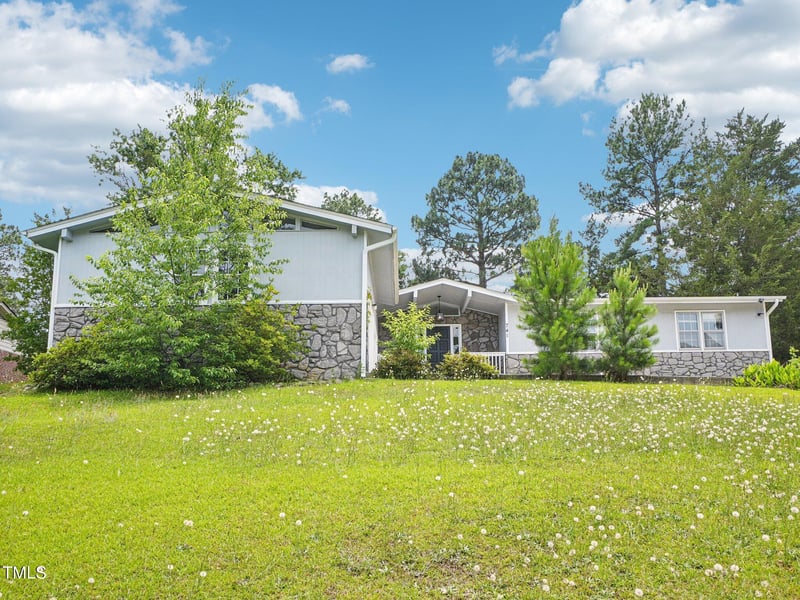 741 Southview Cir, Fayetteville, NC 28311