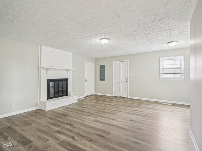 741 Southview Cir, Fayetteville, NC 28311