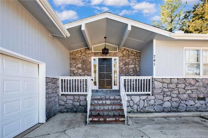 741 Southview Cir, Fayetteville, NC 28311