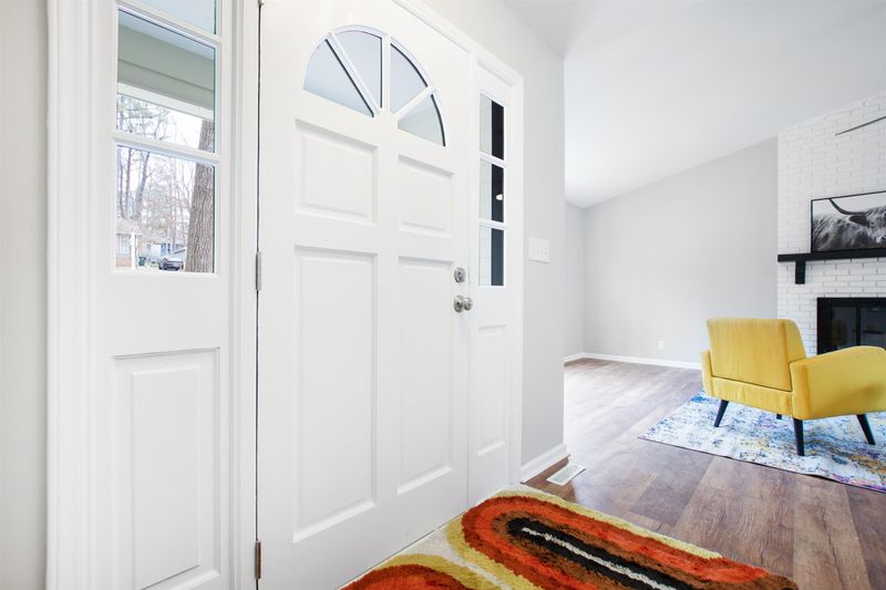 7411 Post Oak Rd, Raleigh, NC 27615