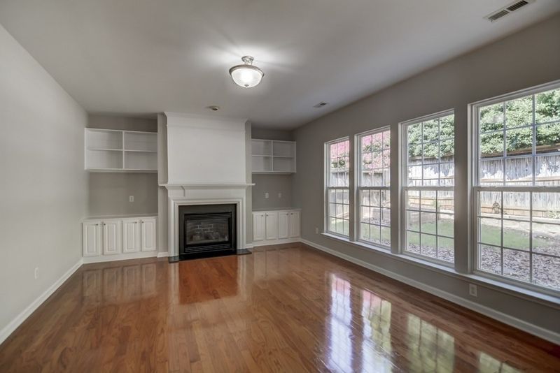 7412 Lagrange Dr, Raleigh, NC 27613