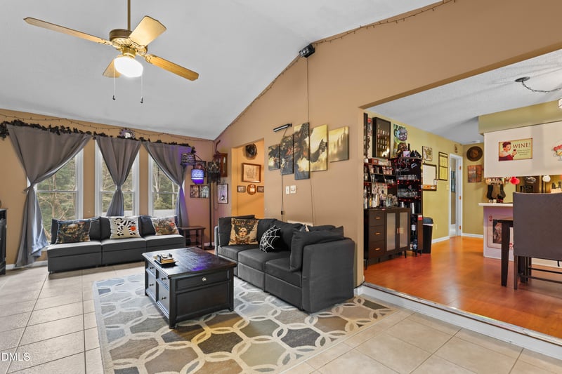 7412 Post Oak Rd, Raleigh, NC 27615