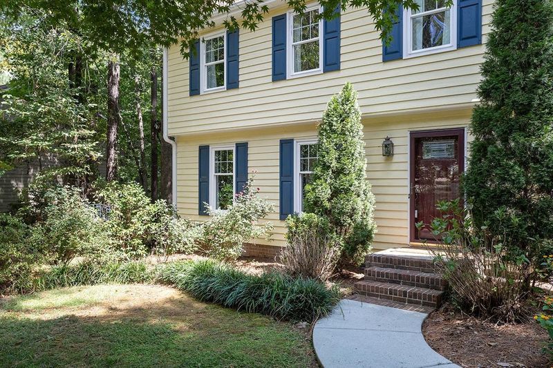 7416 Old Fox Trl, Raleigh, NC 27613