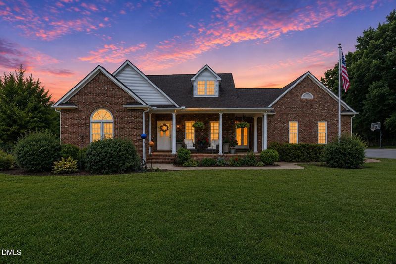 7418 Cummings Dr, Mebane, NC 27302