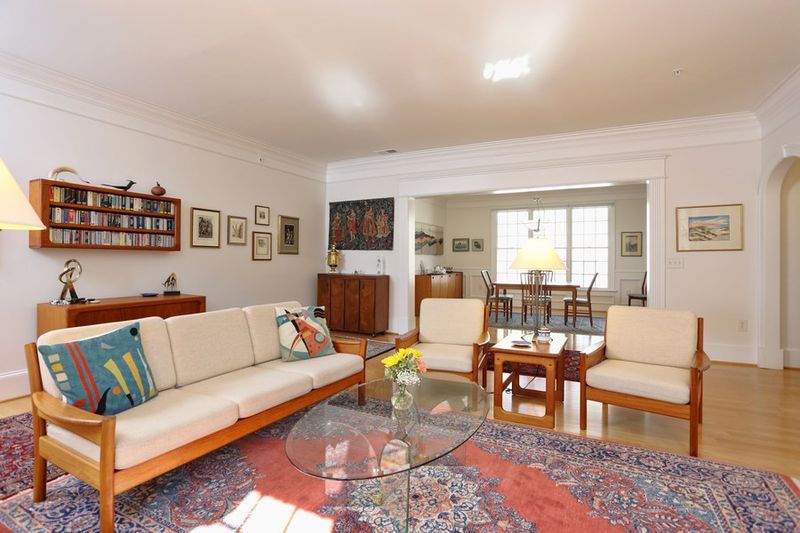 742 W Barbee Chapel Rd #4, Chapel Hill, NC 27517