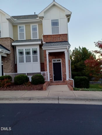 742 Blossom Grove Dr, Cary, NC 27519