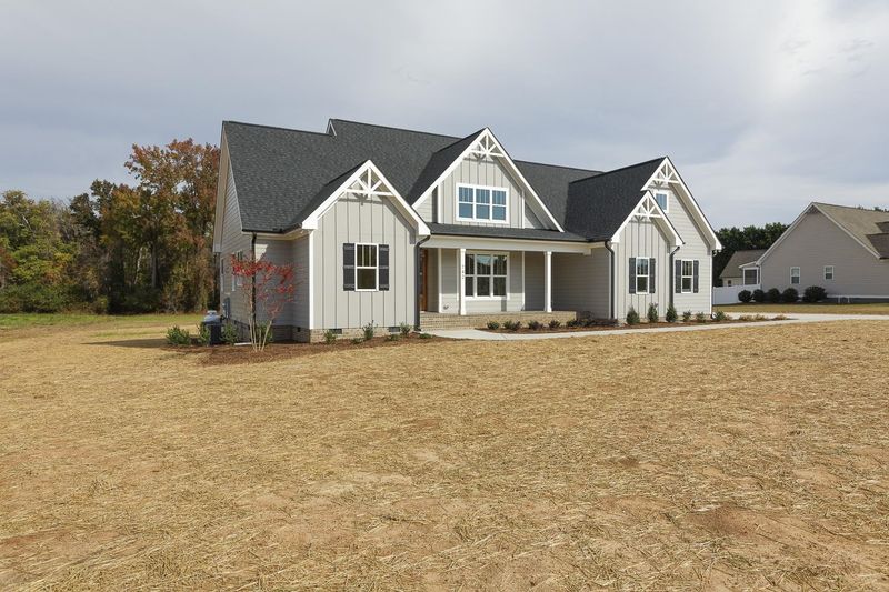 742 River Rd, Fuquay Varina, NC 27526