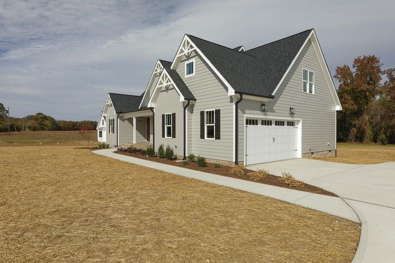 742 River Rd, Fuquay Varina, NC 27526