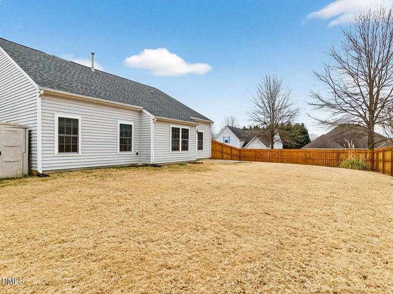 742 Willow Bay Dr, Fuquay Varina, NC 27526