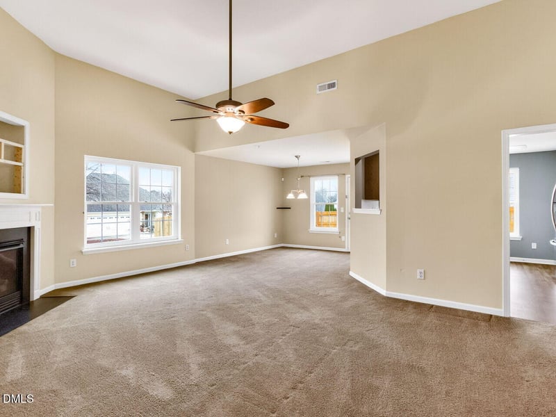 742 Willow Bay Dr, Fuquay Varina, NC 27526