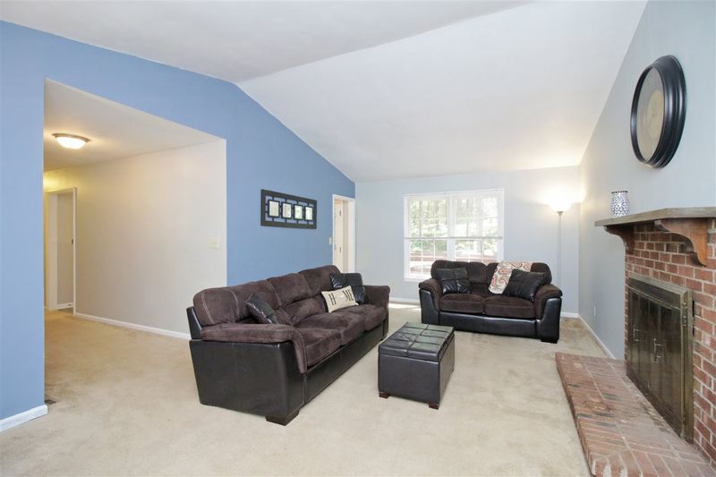 7420 Post Oak Rd, Raleigh, NC 27615
