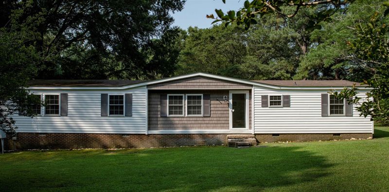 7424 Riley Hill Rd, Zebulon, NC 27597