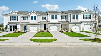 7425 Bourbon Briar Dr, Raleigh, NC 27604