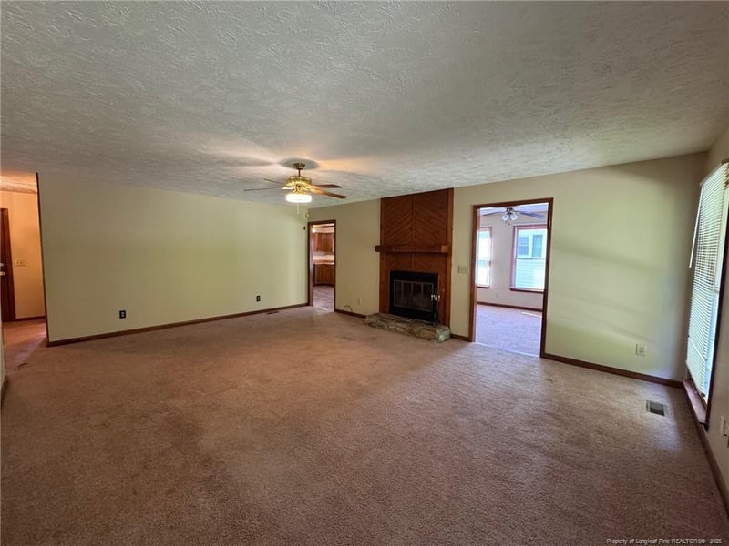 7426 Beaver Run Dr, Fayetteville, NC 28314
