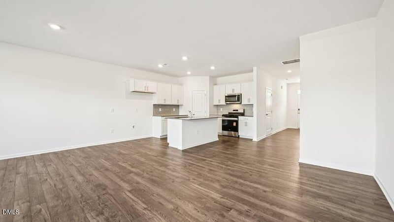 7427 Bourbon Briar Dr, Raleigh, NC 27604