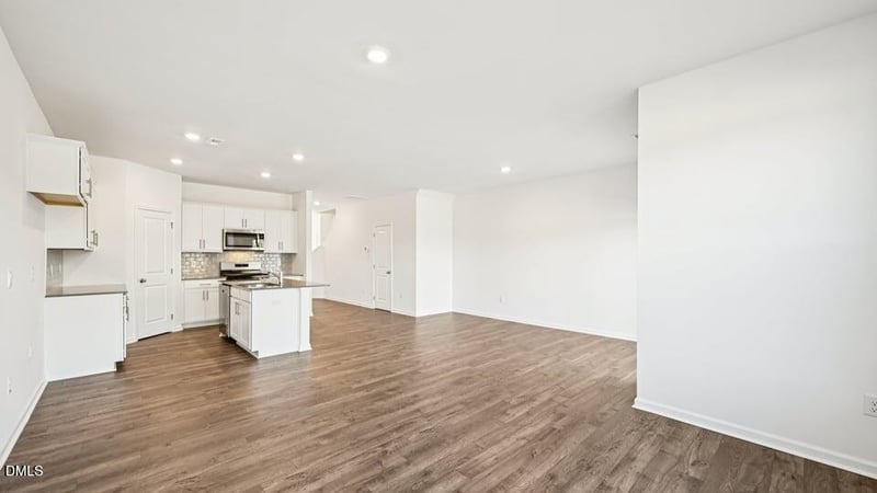 7427 Bourbon Briar Dr, Raleigh, NC 27604