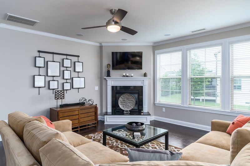 7429 Bedford Ridge Dr, Apex, NC 27539