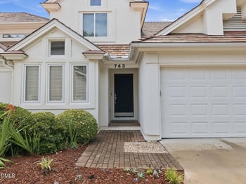 743 Crabtree Crossing Pw, Cary, NC 27513