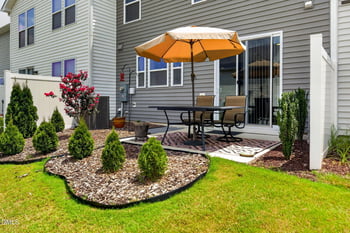 743 Creekway Dr, Fuquay Varina, NC 27526