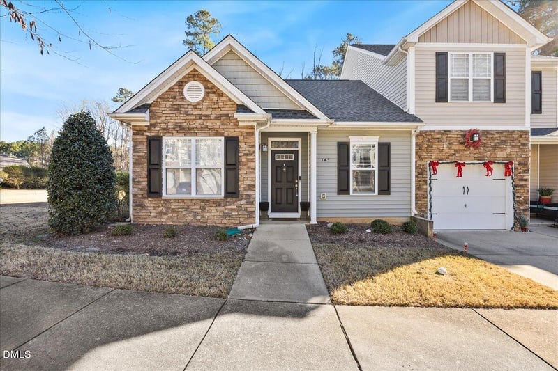 743 Whitetail Creek Way, Fuquay Varina, NC 27526