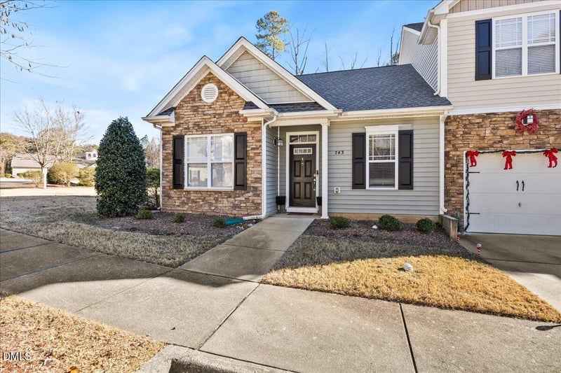 743 Whitetail Creek Way, Fuquay Varina, NC 27526