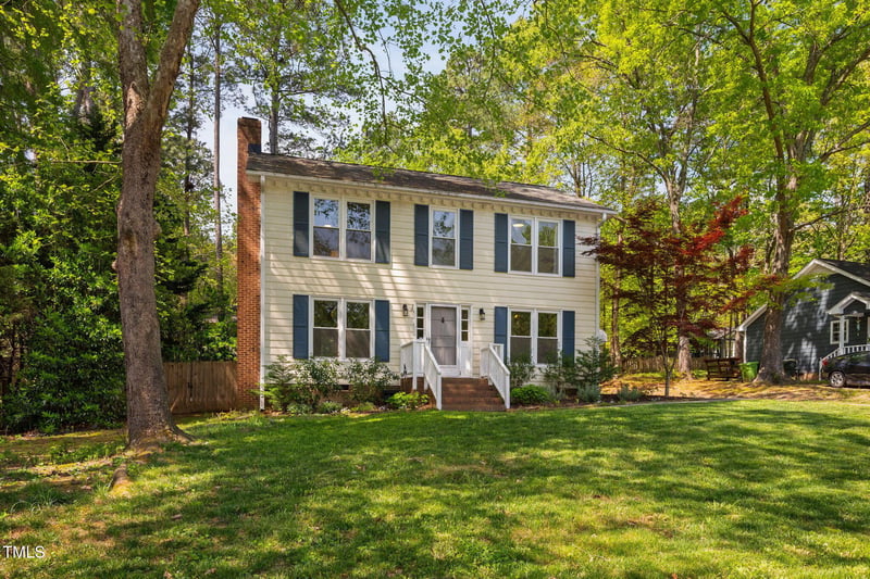 7433 Deer Track Dr, Raleigh, NC 27613