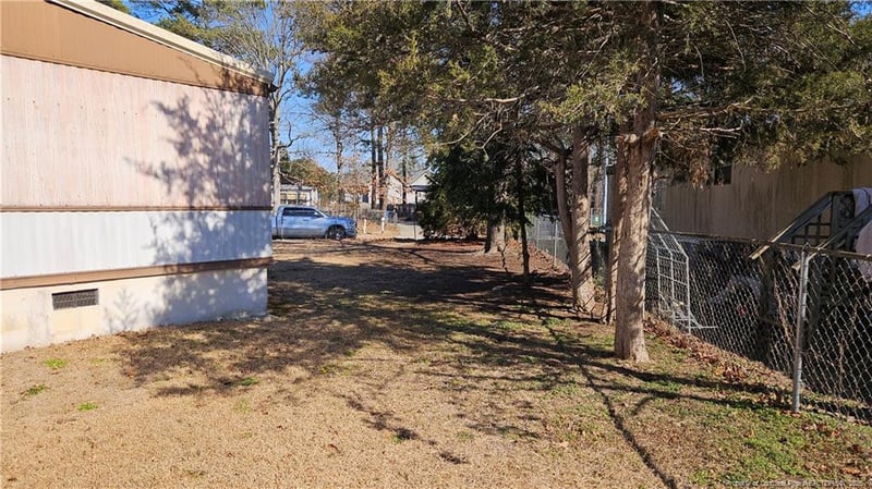 7433 Layton Dr, Fayetteville, NC 28314