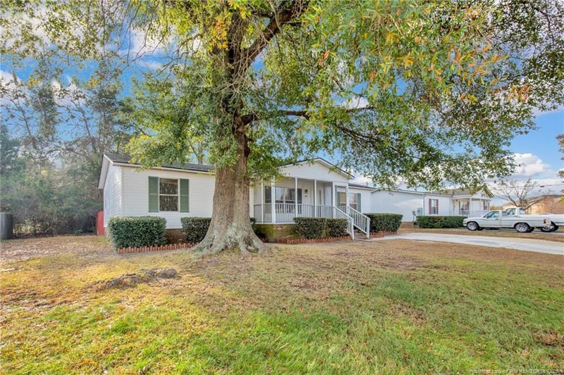 7437 April Dr, Fayetteville, NC 28314