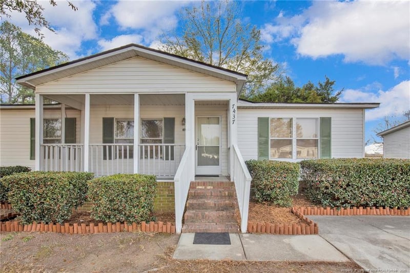 7437 April Dr, Fayetteville, NC 28314