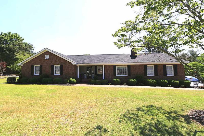 744 N Benton St, Angier, NC 27501