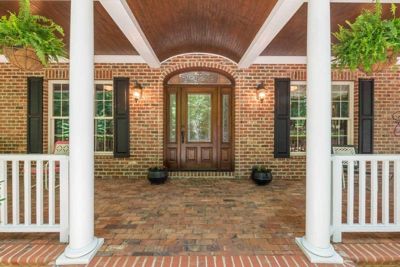 744 Valley Ln, Pittsboro, NC 27312