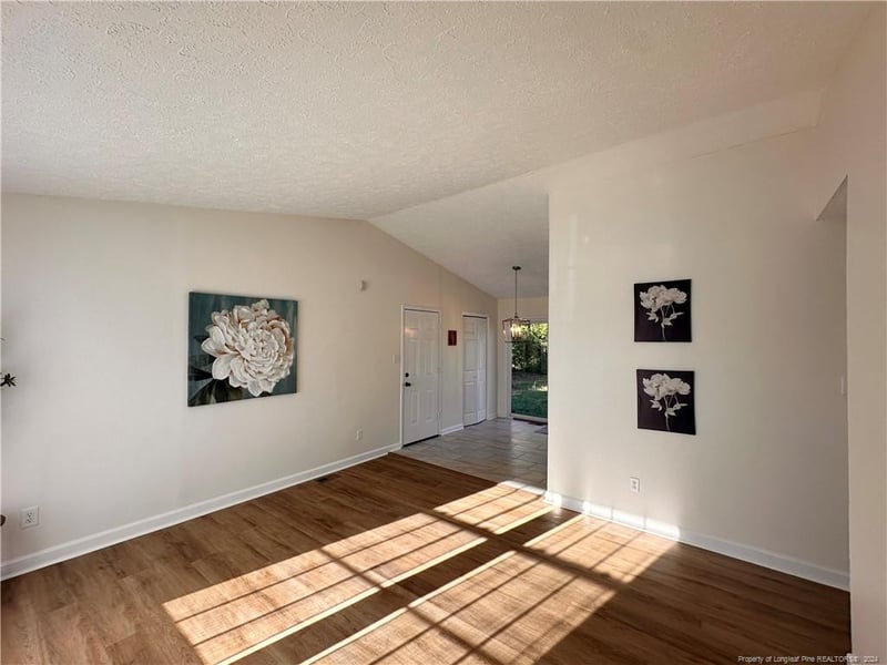 7446 Ryan St, Fayetteville, NC 28314