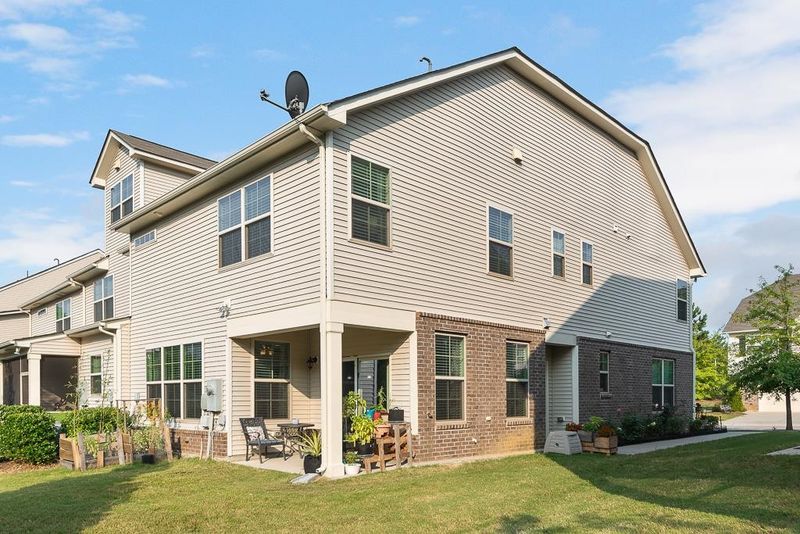 745 Davenbury Way, Cary, NC 27513