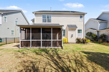 745 Lake Artesia Ln, Fuquay Varina, NC 27526